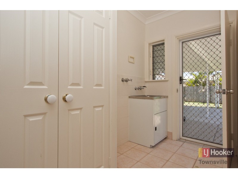 17 Campion Circuit, Kirwan QLD 4817