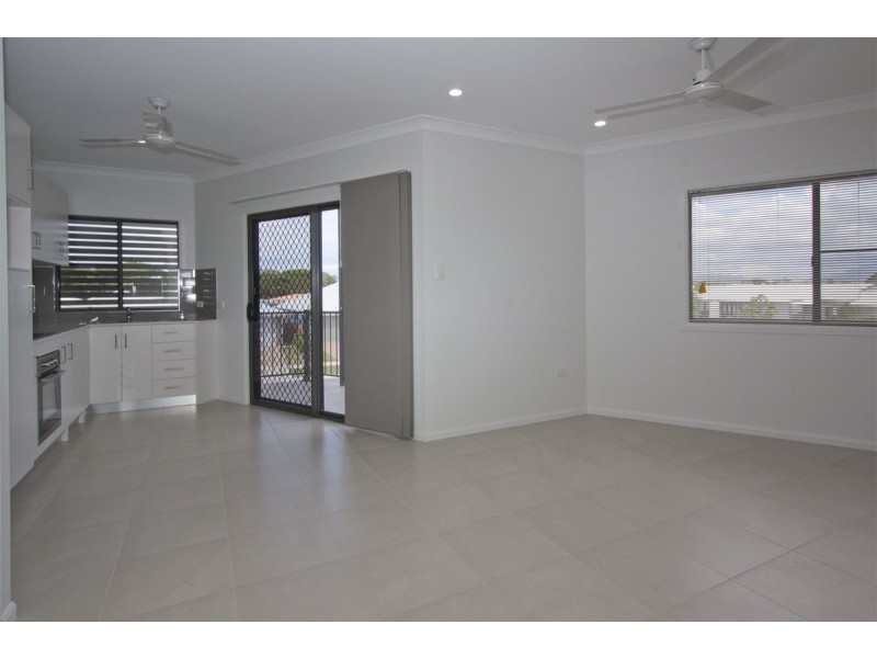 1/75 Riveredge Boulevard, Oonoonba QLD 4811