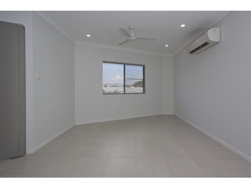 1/75 Riveredge Boulevard, Oonoonba QLD 4811