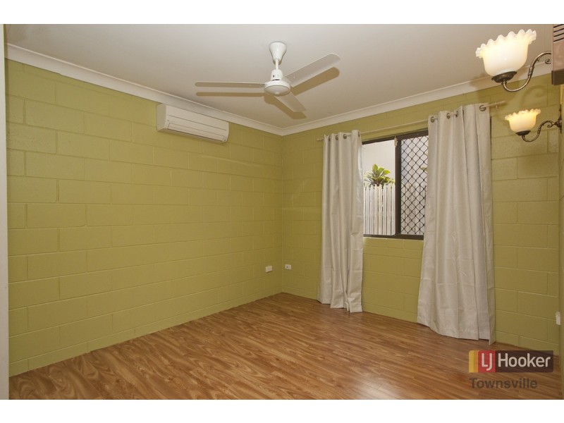 2/5 Halliday Street, Kirwan QLD 4817