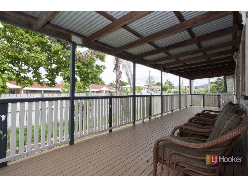 32 Gladstone Street, Pimlico QLD 4812