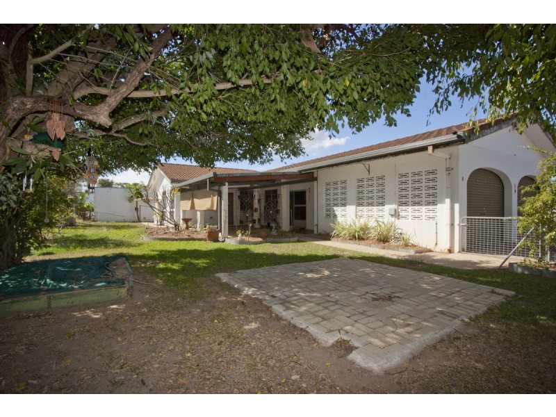 8 Lumeah Street, Cranbrook QLD 4814