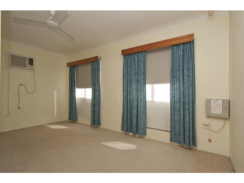 8 Lumeah Street, Cranbrook QLD 4814