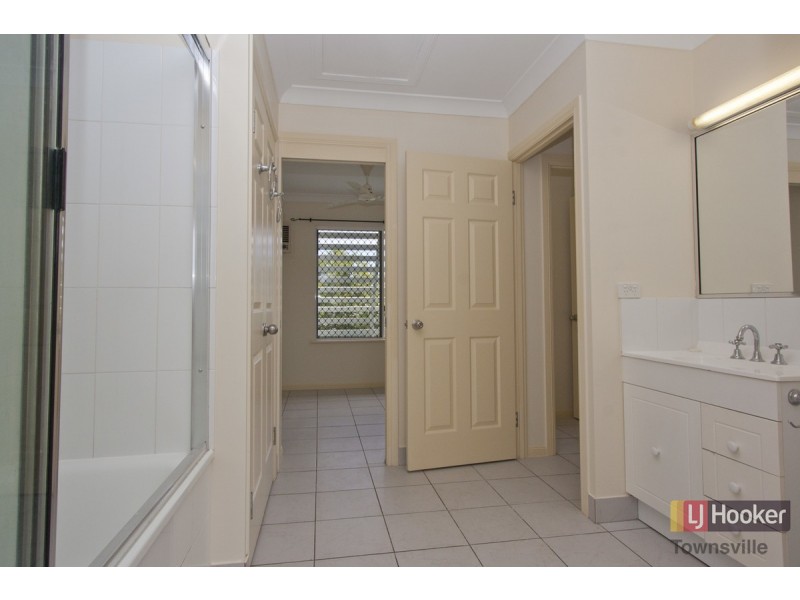 6/26 Derby Street, Pimlico QLD 4812