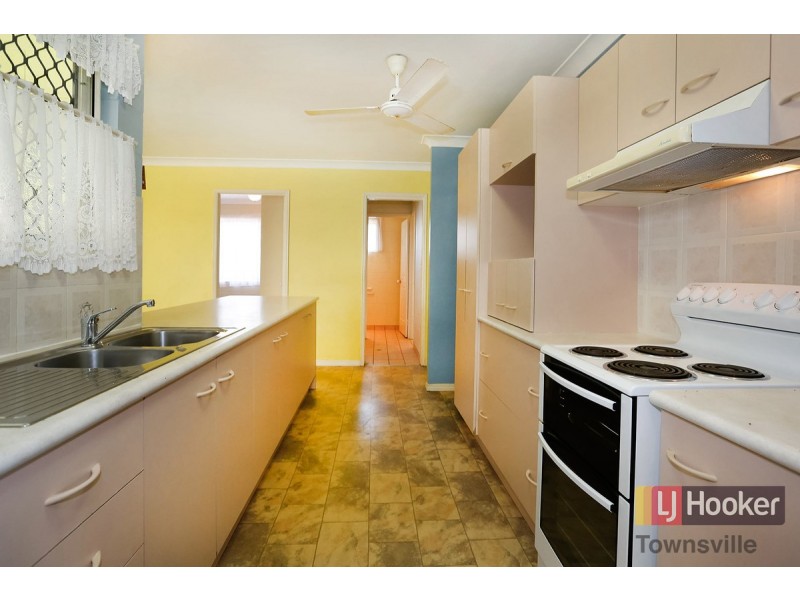 37 Barnett Street, Mount Louisa QLD 4814