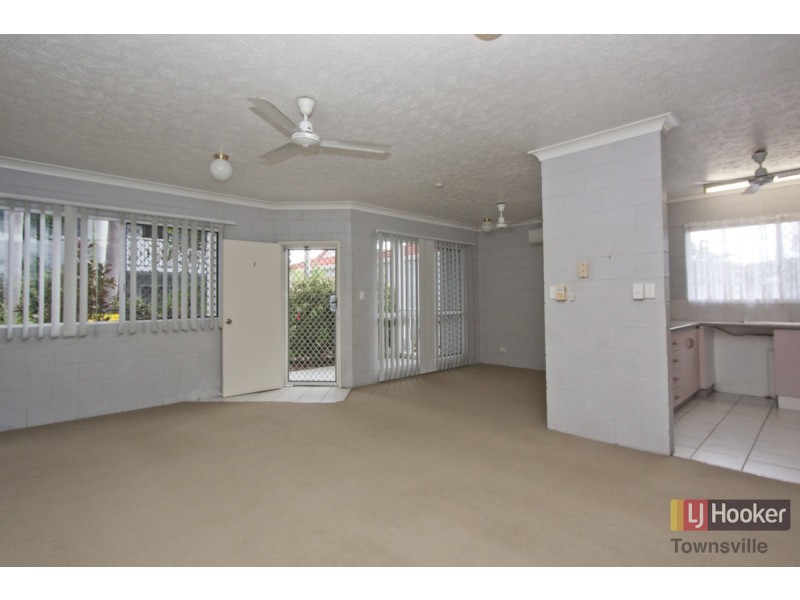 1/8 Watson Street, Rosslea QLD 4812
