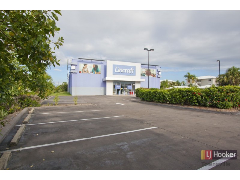 25-29 Martinez Avenue, West End QLD 4810