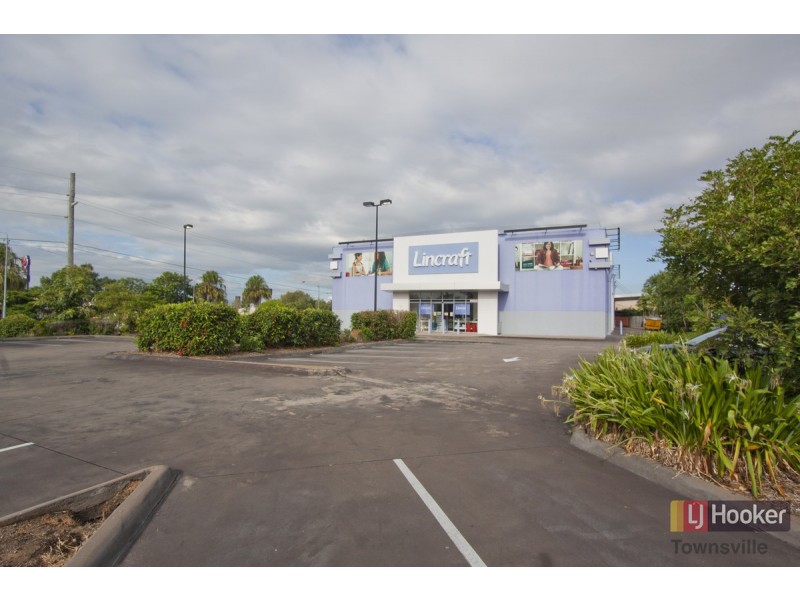 25-29 Martinez Avenue, West End QLD 4810