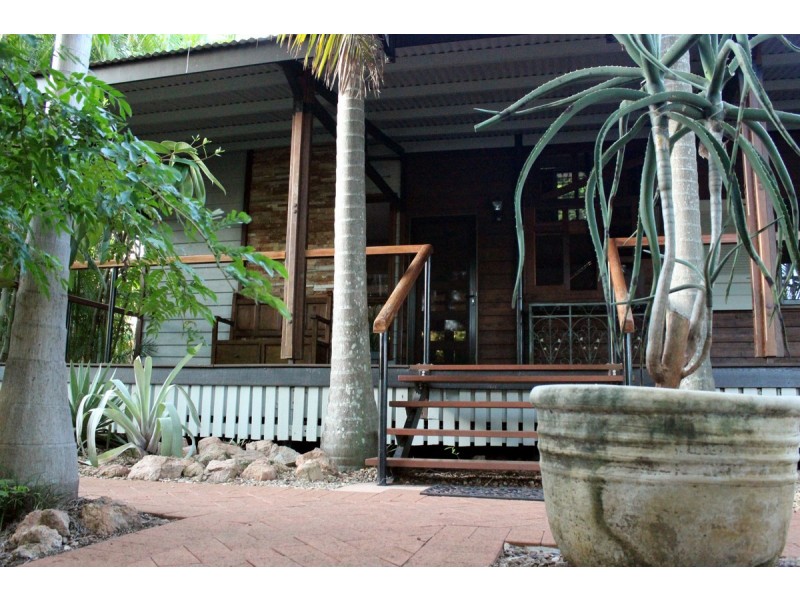 6 Mostyn Crescent, Bushland Beach QLD 4818