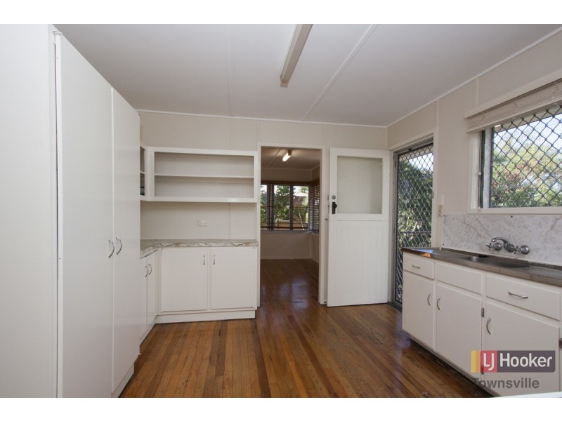 36 Undara Avenue, Cranbrook QLD 4814