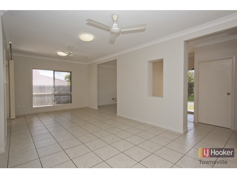 58 Minaret Way, Mount Louisa QLD 4814