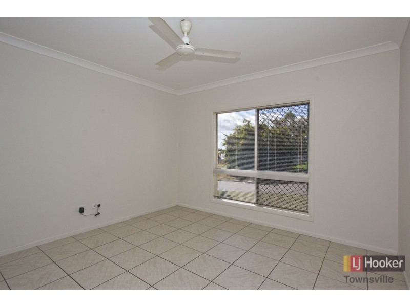 58 Minaret Way, Mount Louisa QLD 4814