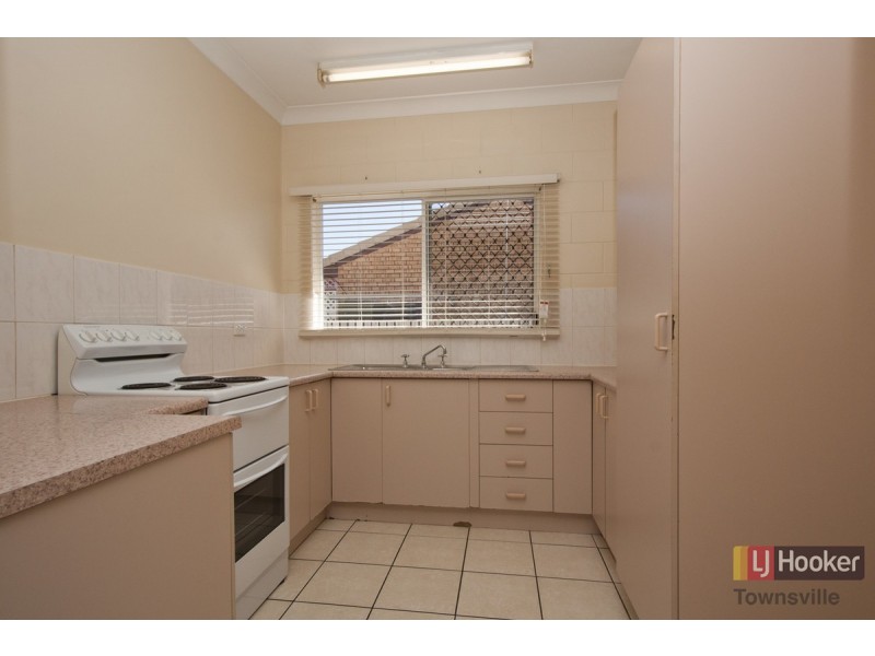 10 Lornsleigh Street, Mount Louisa QLD 4814