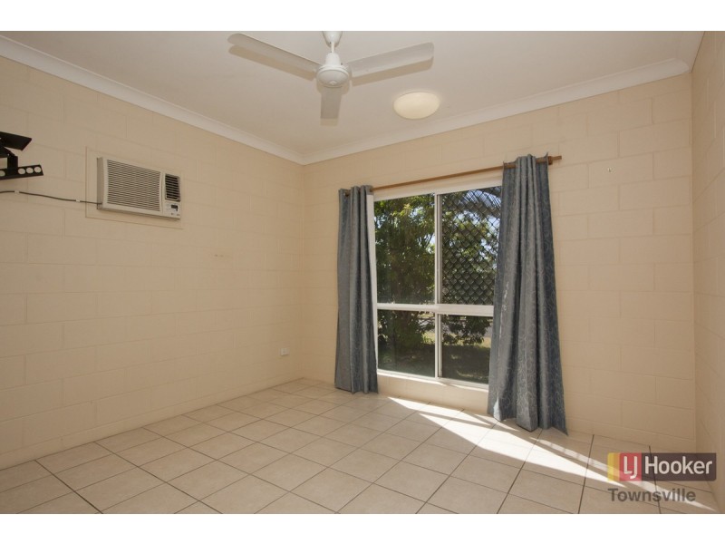10 Lornsleigh Street, Mount Louisa QLD 4814
