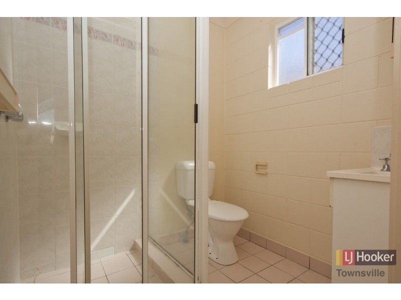 10 Lornsleigh Street, Mount Louisa QLD 4814