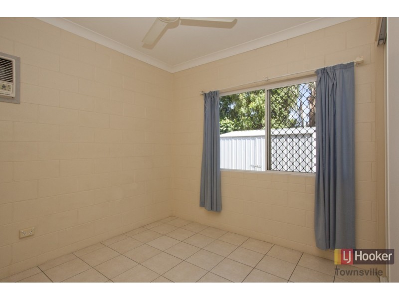 10 Lornsleigh Street, Mount Louisa QLD 4814