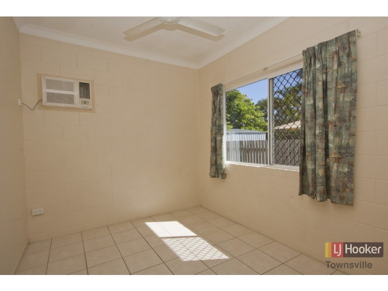 10 Lornsleigh Street, Mount Louisa QLD 4814