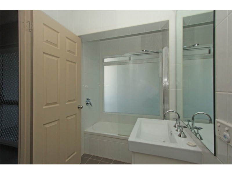 4/33 Murray Street, North Ward QLD 4810