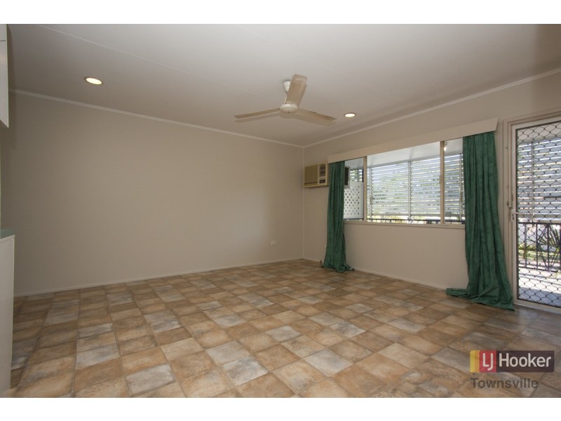 1/13 Moondarga Drive, Cranbrook QLD 4814