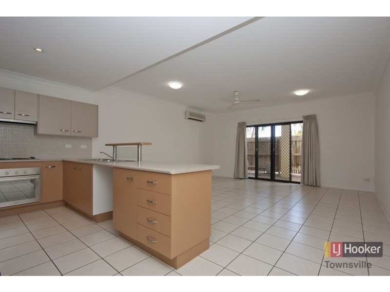 7/2 Freshwater Drive, Douglas QLD 4814