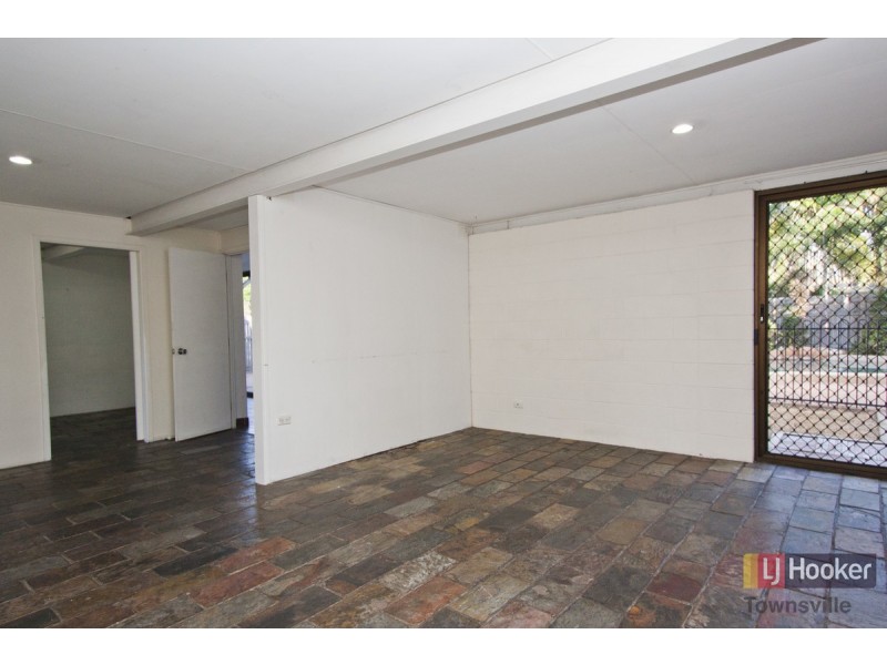 5 Greendale Court, Deeragun QLD 4818