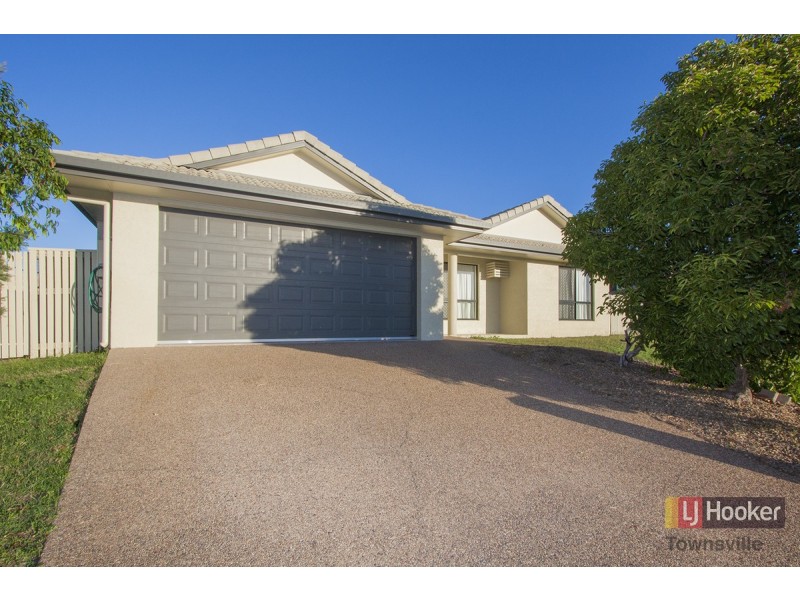 6 Dungurra Place, Bushland Beach QLD 4818