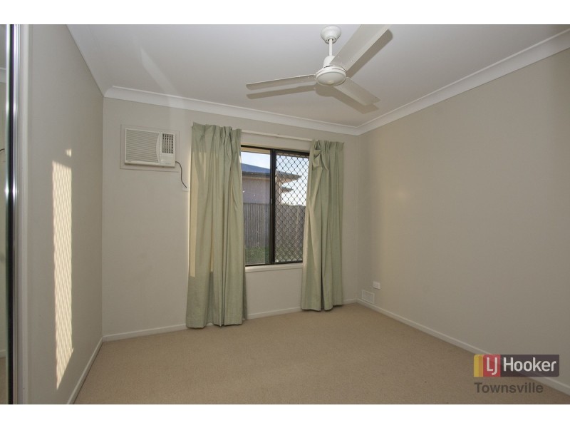 6 Dungurra Place, Bushland Beach QLD 4818