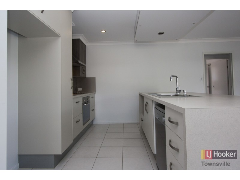 19 Rushtons Way, Mount Louisa QLD 4814