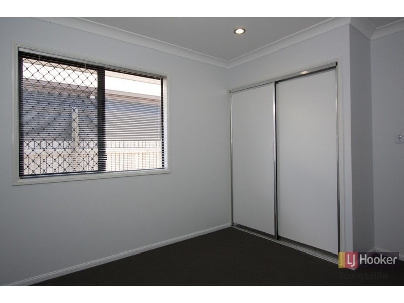 19 Rushtons Way, Mount Louisa QLD 4814