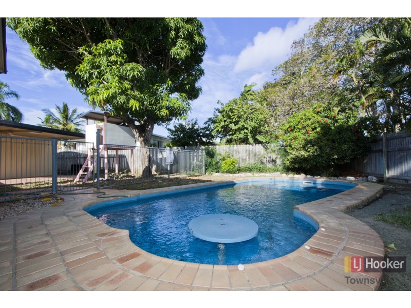 2 Reynolds Street, Kirwan QLD 4817