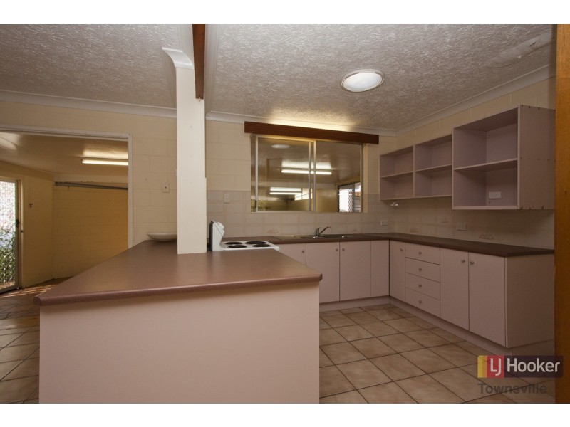 2 Reynolds Street, Kirwan QLD 4817