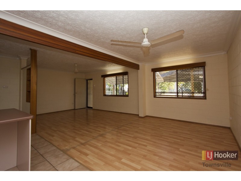 2 Reynolds Street, Kirwan QLD 4817