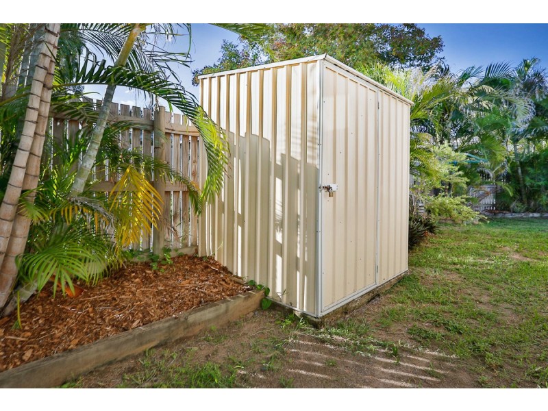 33 Nix Street, West End QLD 4810