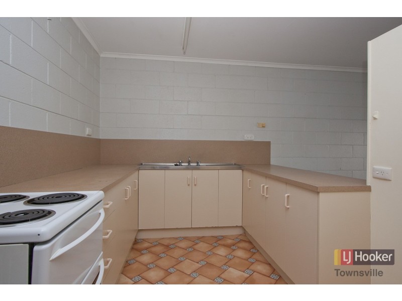 4/16 Primrose Street, North Ward QLD 4810