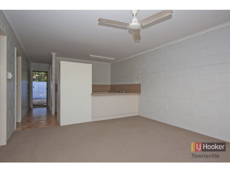 4/16 Primrose Street, North Ward QLD 4810