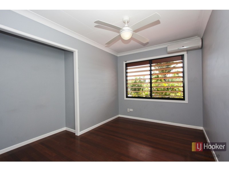 35 Wattle Street, Kirwan QLD 4817