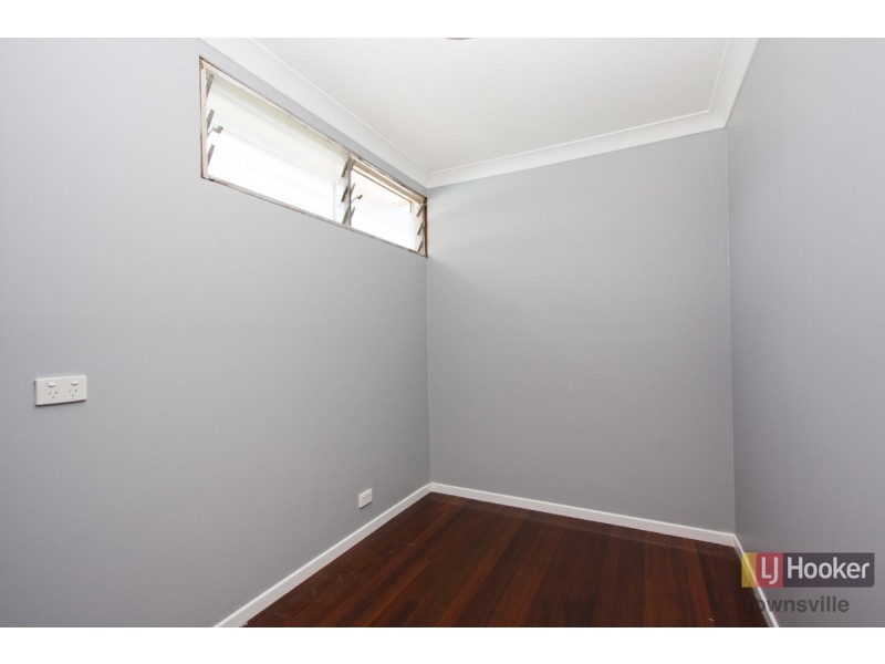 35 Wattle Street, Kirwan QLD 4817