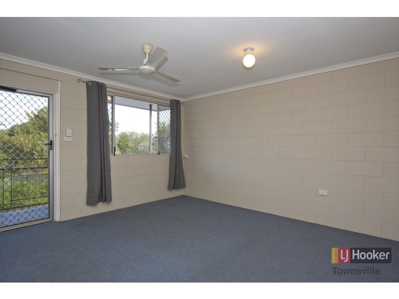 1/20 Carmody Street, Hermit Park QLD 4812