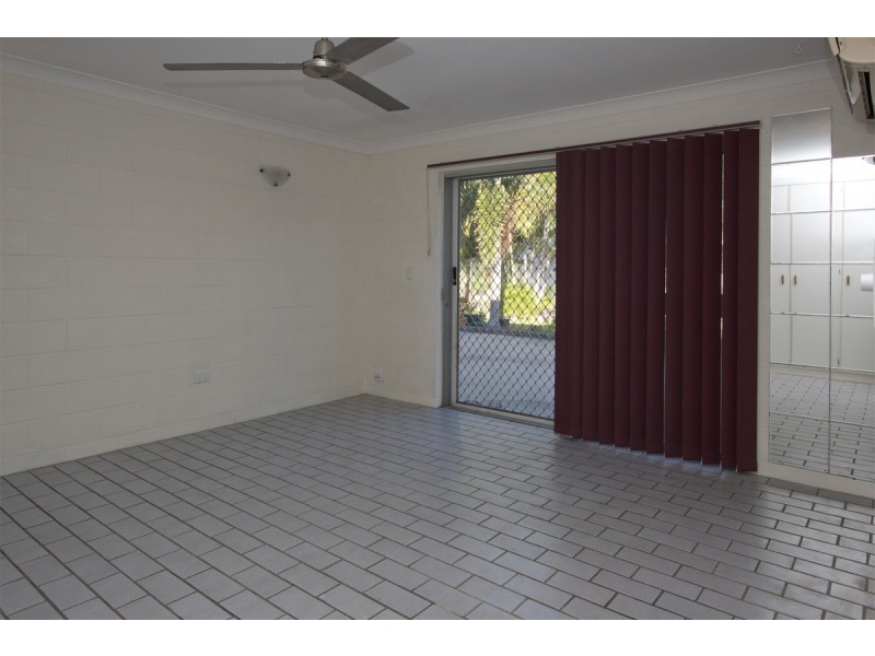 1/27 Fitzroy Street, Cranbrook QLD 4814