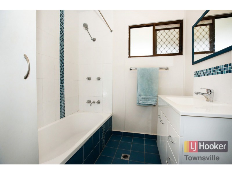 16 Tait Street, Kelso QLD 4815