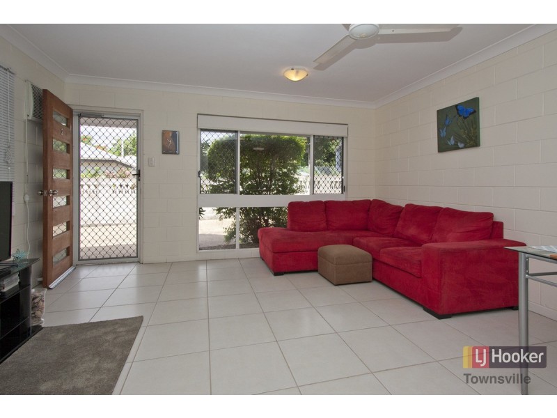 2/49 Camp Street, Mundingburra QLD 4812