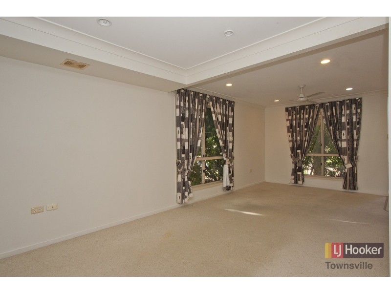 28 Tottenham Court, Kirwan QLD 4817