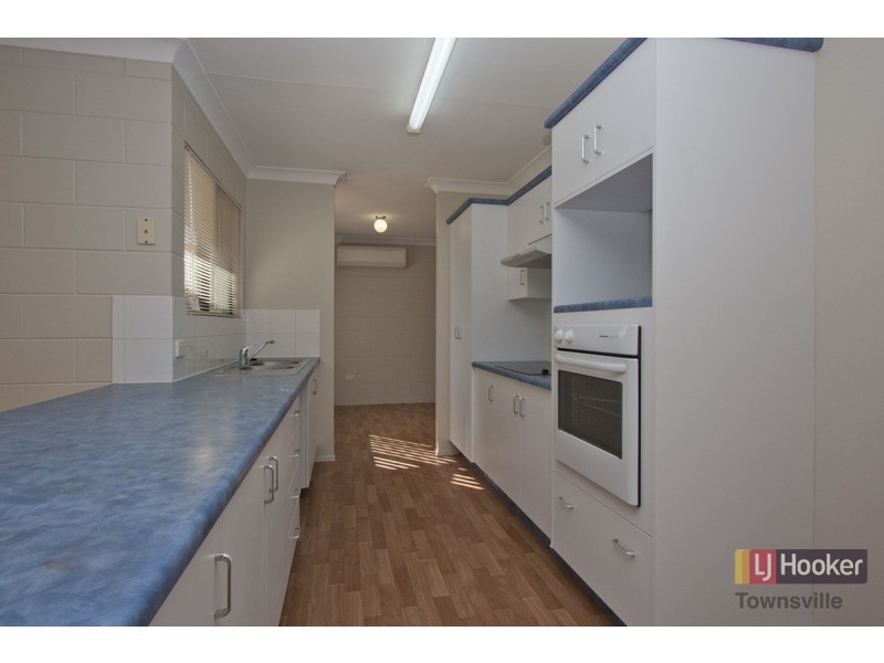 237 Pinnacle Drive, Rasmussen QLD 4815