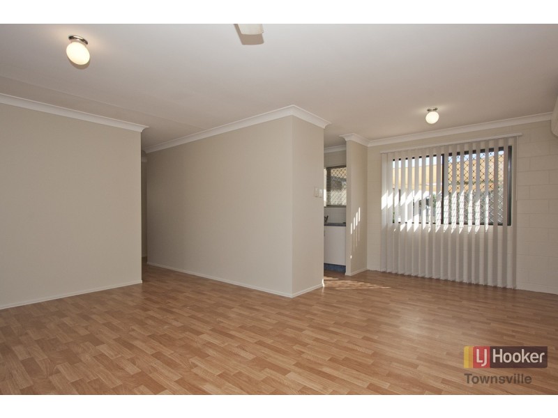 237 Pinnacle Drive, Rasmussen QLD 4815
