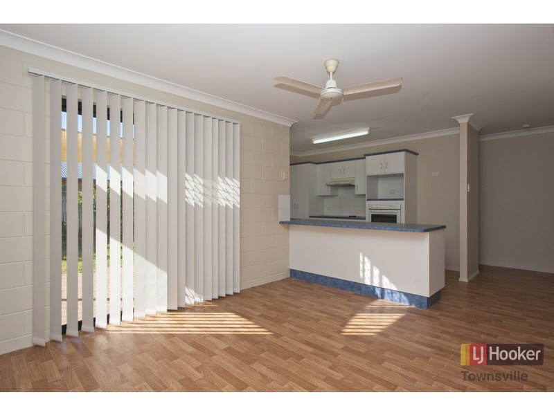 237 Pinnacle Drive, Rasmussen QLD 4815