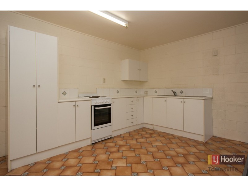 1/17 Richmond Street, Hermit Park QLD 4812