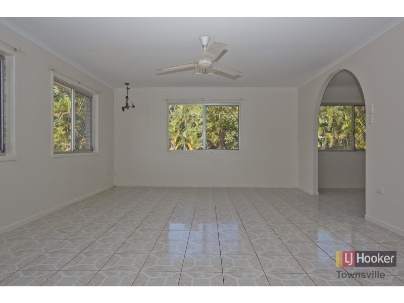 13 Carbine Court, Kelso QLD 4815