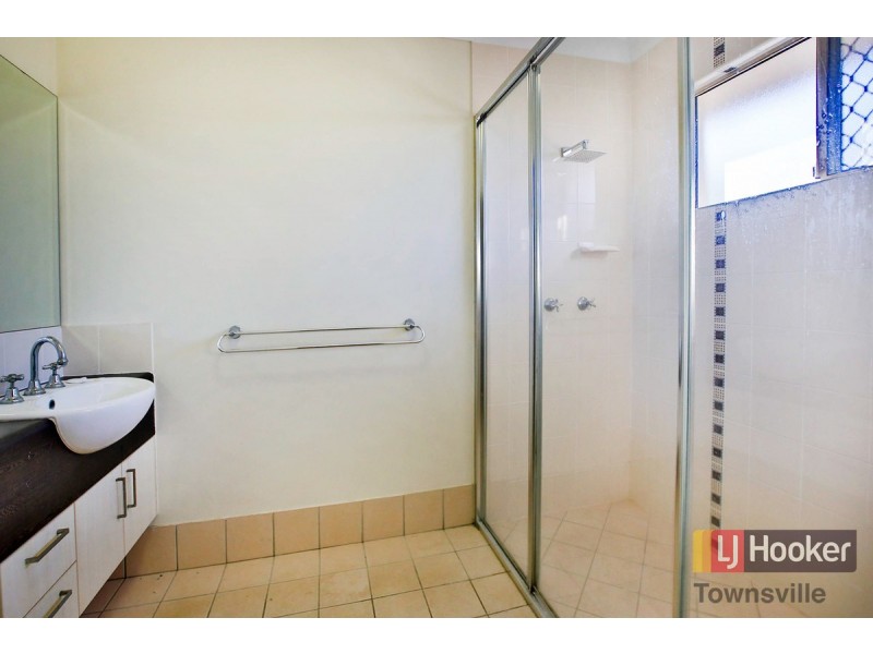 4 Cowboy Court, Kelso QLD 4815