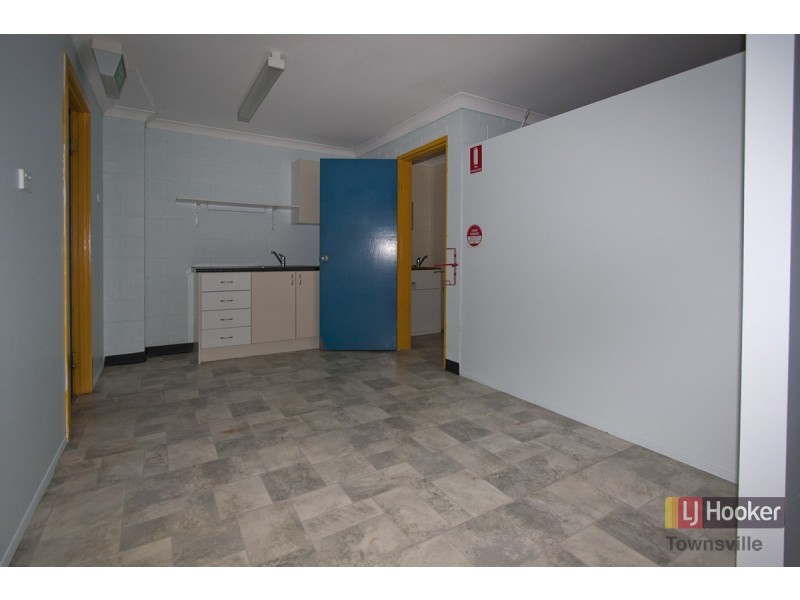 2/74 Leyland Street, Garbutt QLD 4814