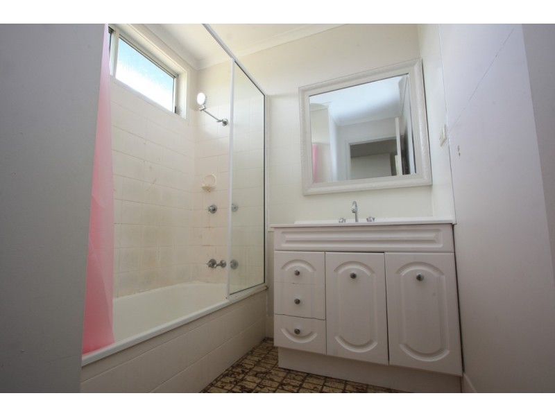 13 Rosemary Street, Kelso QLD 4815